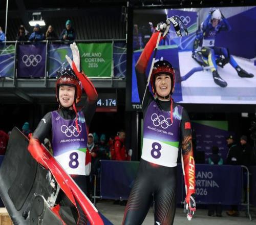 这个冬奥新项目，她俩“躺”出了我国纪录