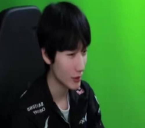 繁忙日子peanut：周二去拍了相浩的脱口秀周三约好见Viper